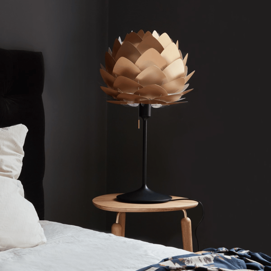 Aluvia Mini brushed bronze - lifestyle 2