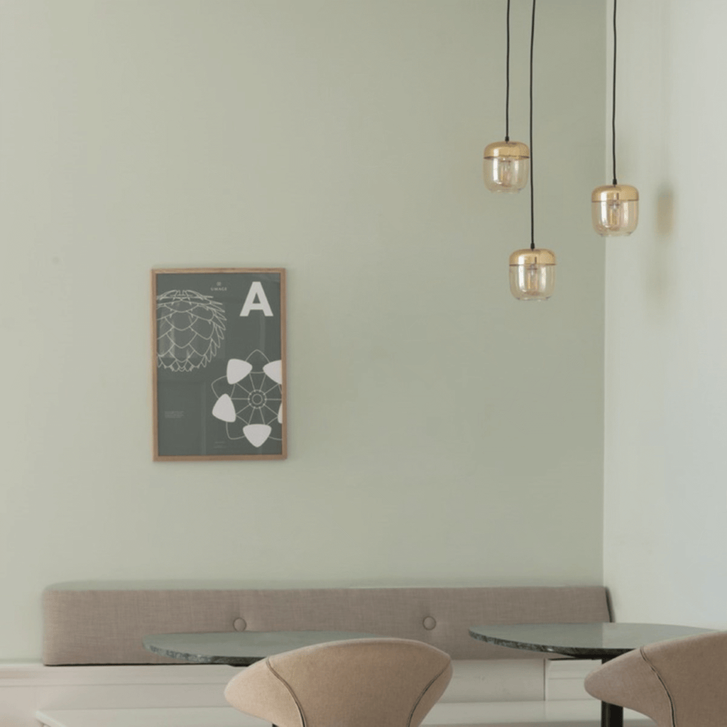 Acorn amber brass - lifestyle 2