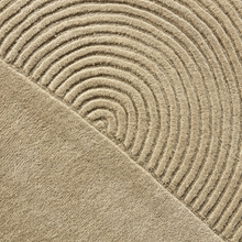 Cargar imagen en el visor de la galería, Zen Rug Split Beige