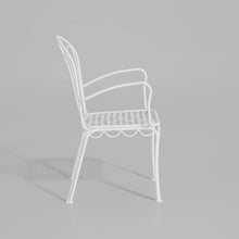 Laden Sie das Bild in den Galerie-Viewer, THE AL FRESCO DINING CHAIR - ANTIQUE WHITE