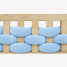 Load image into Gallery viewer, Ochraniacz do łóżeczka Przeplataniec Baby Blue