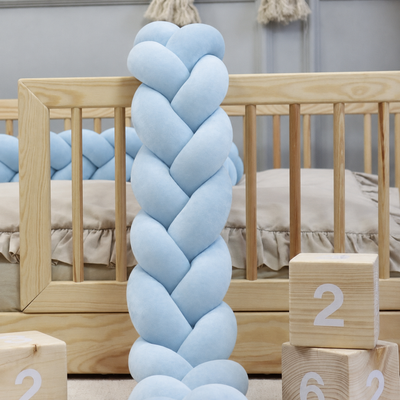 Ochraniacz do łóżeczka warkocz Baby Blue velvet