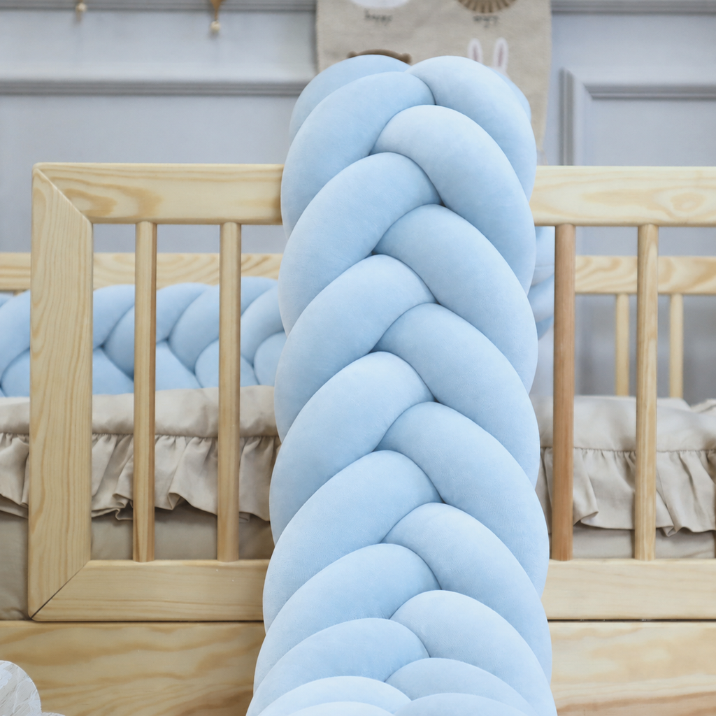 Ochraniacz do łóżeczka warkocz kłos Baby Blue velvet