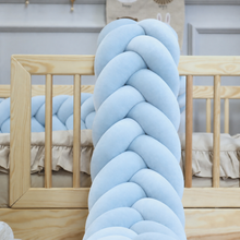 Load image into Gallery viewer, Ochraniacz do łóżeczka warkocz kłos Baby Blue velvet