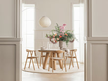 Charger l&#39;image dans la galerie, Balance Dining Table