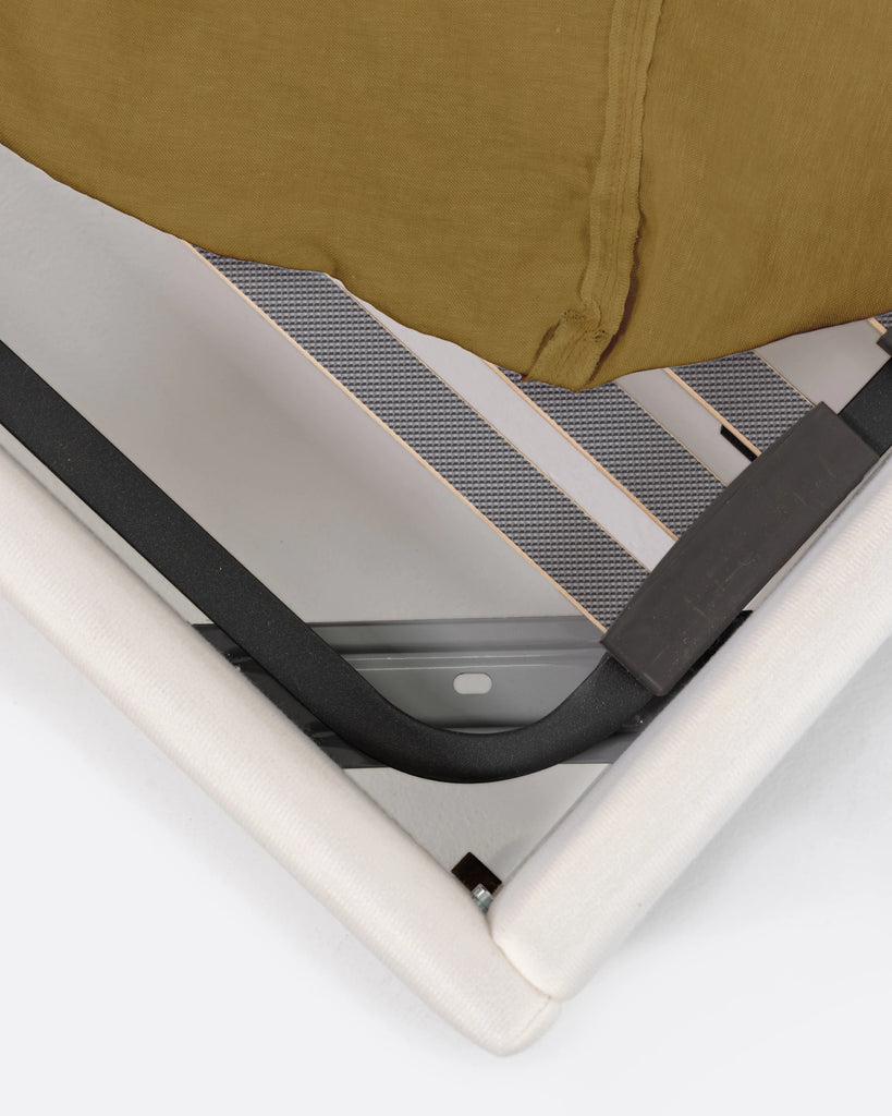 Mustard Linen Bed 160 x 200 cm