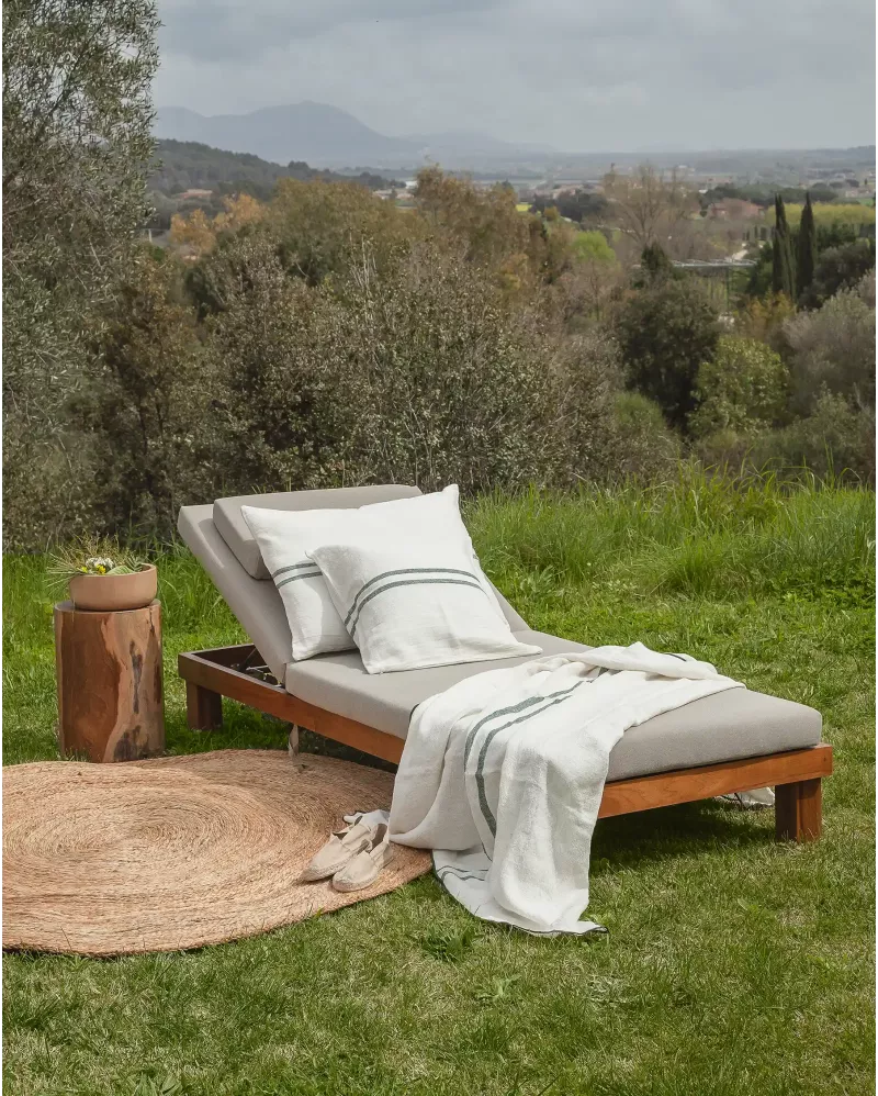 Outdoor sunbed