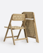 Laden Sie das Bild in den Galerie-Viewer, Teak folding chair with rope