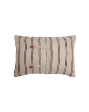 Load image into Gallery viewer, Cushion in natural linen 40 x 60 cm