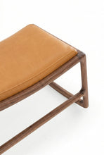 Load image into Gallery viewer, Dedo Footstool COM - Walnut