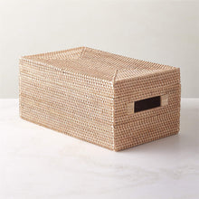 Carica l&#39;immagine nel visualizzatore di Gallery, Rattan Storage Basket with lid