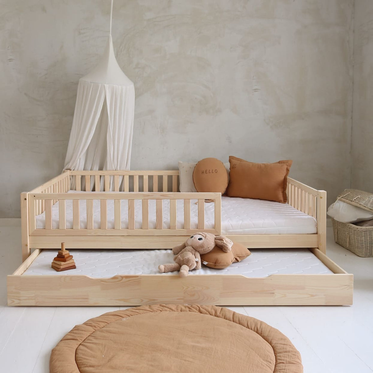 Basic Love Plus with railing 2/3 length 200x140 natural - drawer with sleeping function