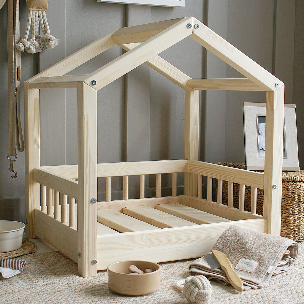 Cozy House Bed Natural Wood (L)