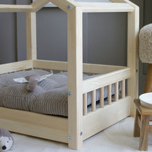 Load image into Gallery viewer, Cozy House Bed Natural Wood (L)