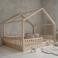Load image into Gallery viewer, Housebed with fence barrier 200x140 natural (feet 1 cm)
