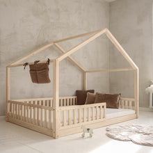 Load image into Gallery viewer, Housebed with fence barrier 200x140 natural (feet 1 cm)