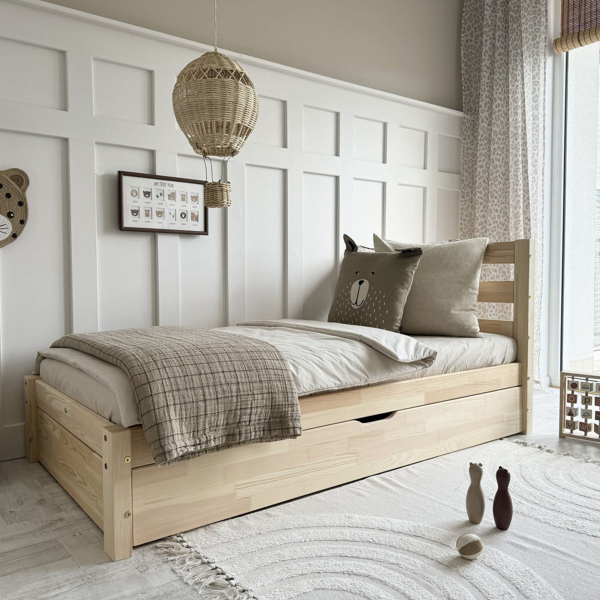 Simple Plus Bed