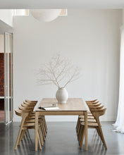 Carica l&#39;immagine nel visualizzatore di Gallery, Bok extendable dining table