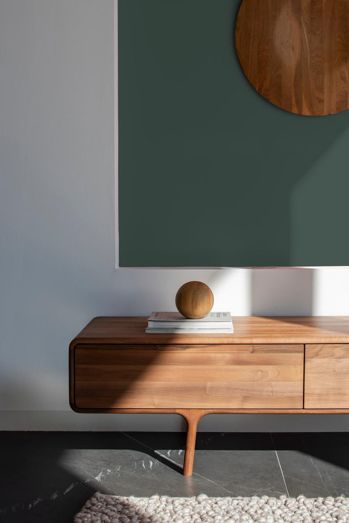Fawn Lowboard - 3 Drawers - Walnut