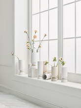 Load image into Gallery viewer, Hour Vase Ø9 x H29,5 cm