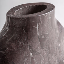 Carica l'immagine nel visualizzatore di Gallery, Marble Vase