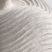 Charger l&#39;image dans la galerie, Resin Vase