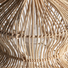 Carica l'immagine nel visualizzatore di Gallery, Rattan Boho Lamp