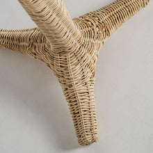 Cargar imagen en el visor de la galería, RATTAN FLOOR LAMP
