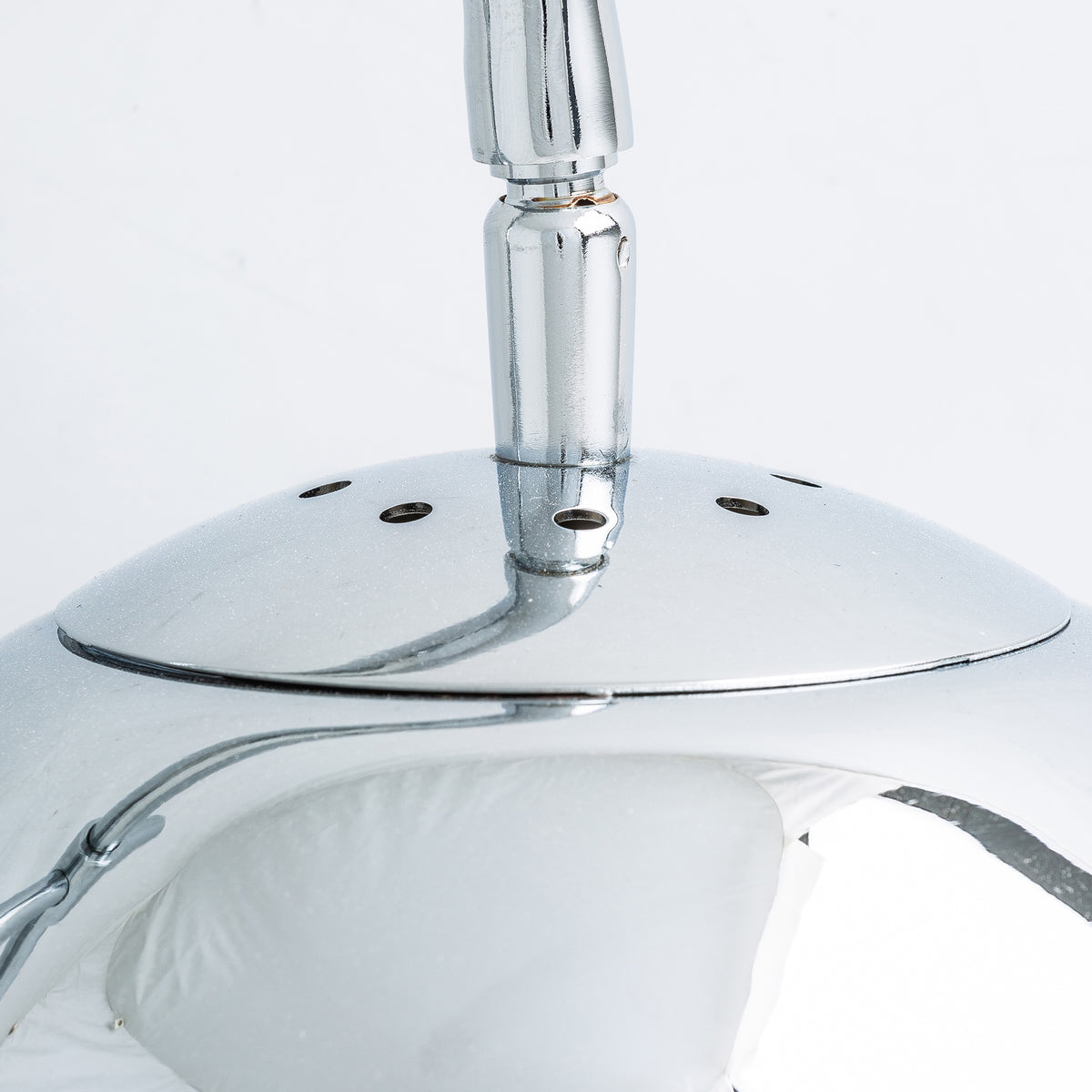 Gershem White & Silver Table Lamp 43x19x61 cm