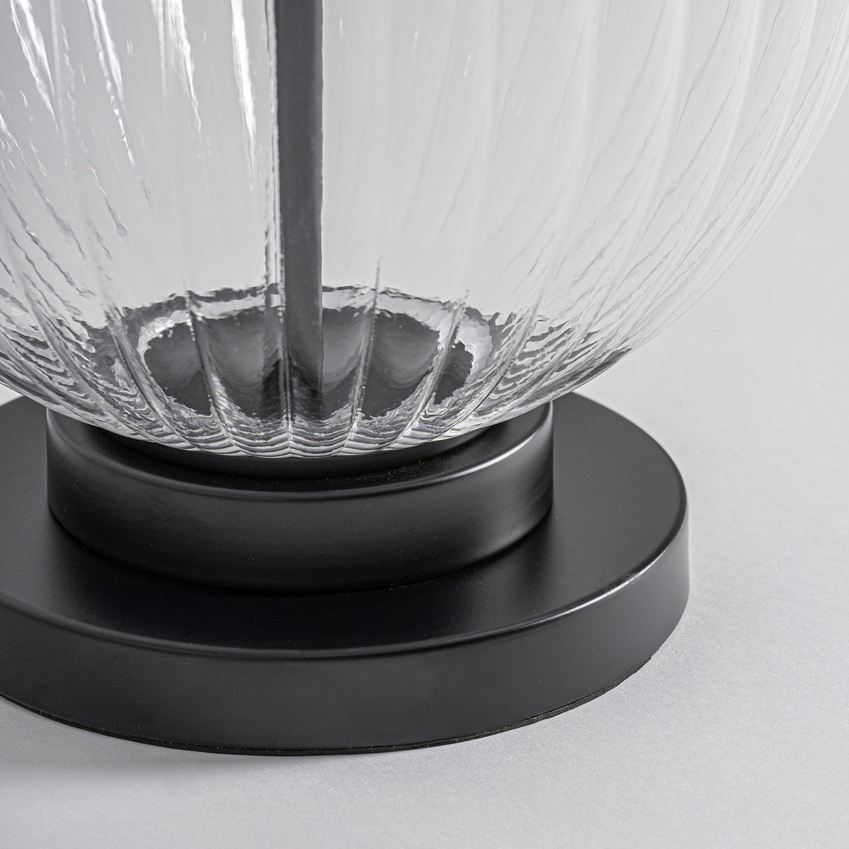 Xalsha White & Black Table Lamp 43x43x88 cm