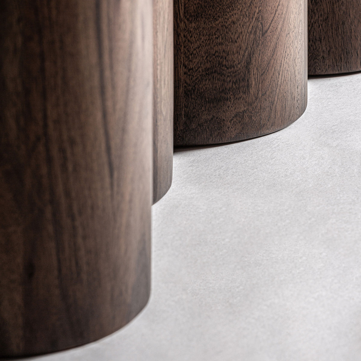 Acacia Dining table