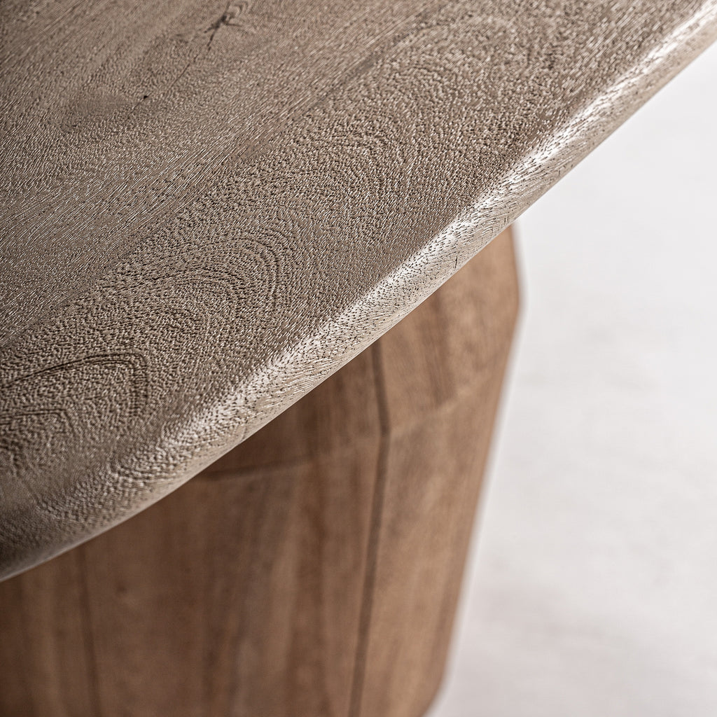 JACQUARD DINING TABLE