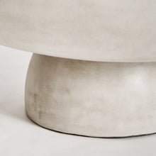 Laden Sie das Bild in den Galerie-Viewer, Stone Coffee Table