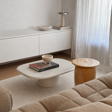 Carica l'immagine nel visualizzatore di Gallery, Coffee table Mouzon W90 D75 H30 - Latte Stoneskin - Round edge