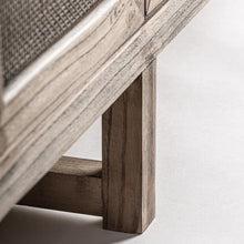 Laden Sie das Bild in den Galerie-Viewer, Elm Wood TV Stand