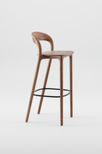 Carica l&#39;immagine nel visualizzatore di Gallery, Neva light bar chair by REGULAR COMPANY