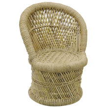 Charger l&#39;image dans la galerie, Children&#39;s reed armchair and stool