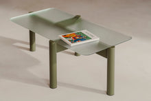 Carica l'immagine nel visualizzatore di Gallery, Kob Coffee Table