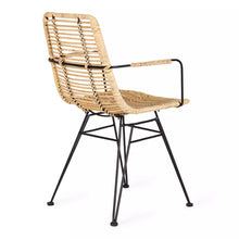 Charger l&#39;image dans la galerie, Rattan dining chair with armrests