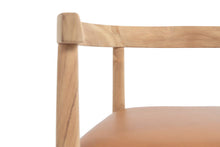 Laden Sie das Bild in den Galerie-Viewer, Teak and leather dining chair