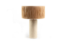 Carica l&#39;immagine nel visualizzatore di Gallery, Raffia Beige Table Lamp