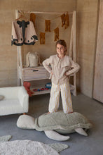 Load image into Gallery viewer, POUF MRS. TURTLE