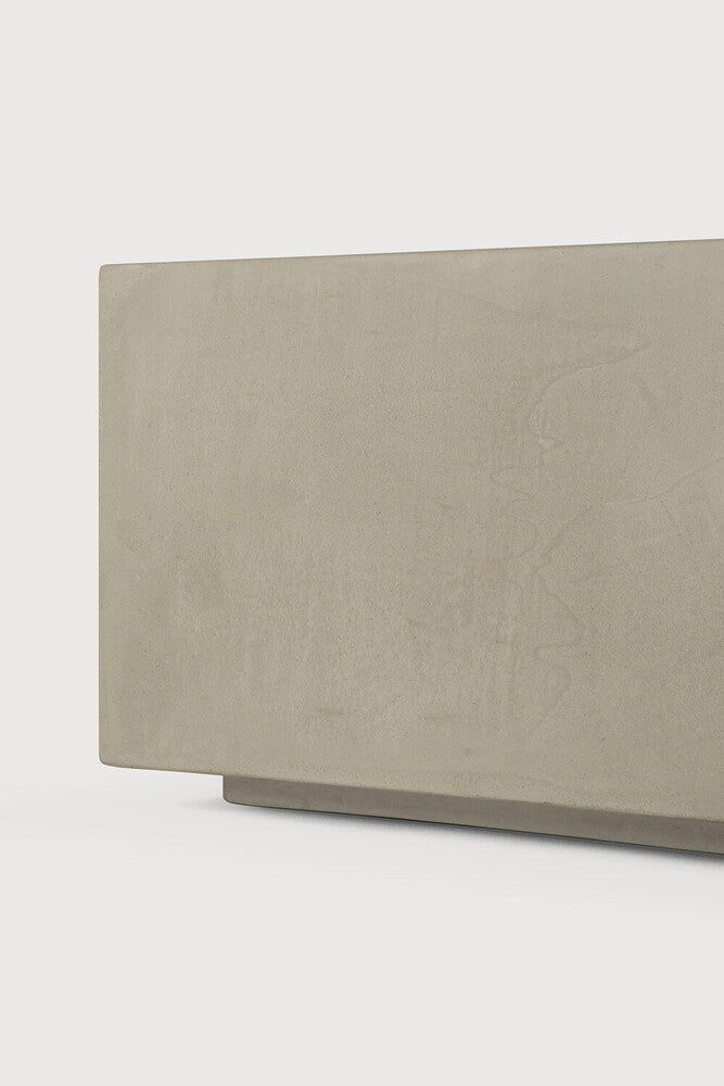 Elements outdoor coffee table