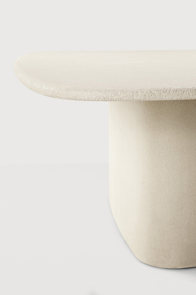 Elements dining table Pebble