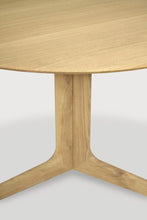 Carica l&#39;immagine nel visualizzatore di Gallery, Corto dining table