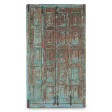 Laden Sie das Bild in den Galerie-Viewer, Old door