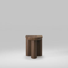 Laden Sie das Bild in den Galerie-Viewer, RE-FORM COFFEE | SIDE TABLES