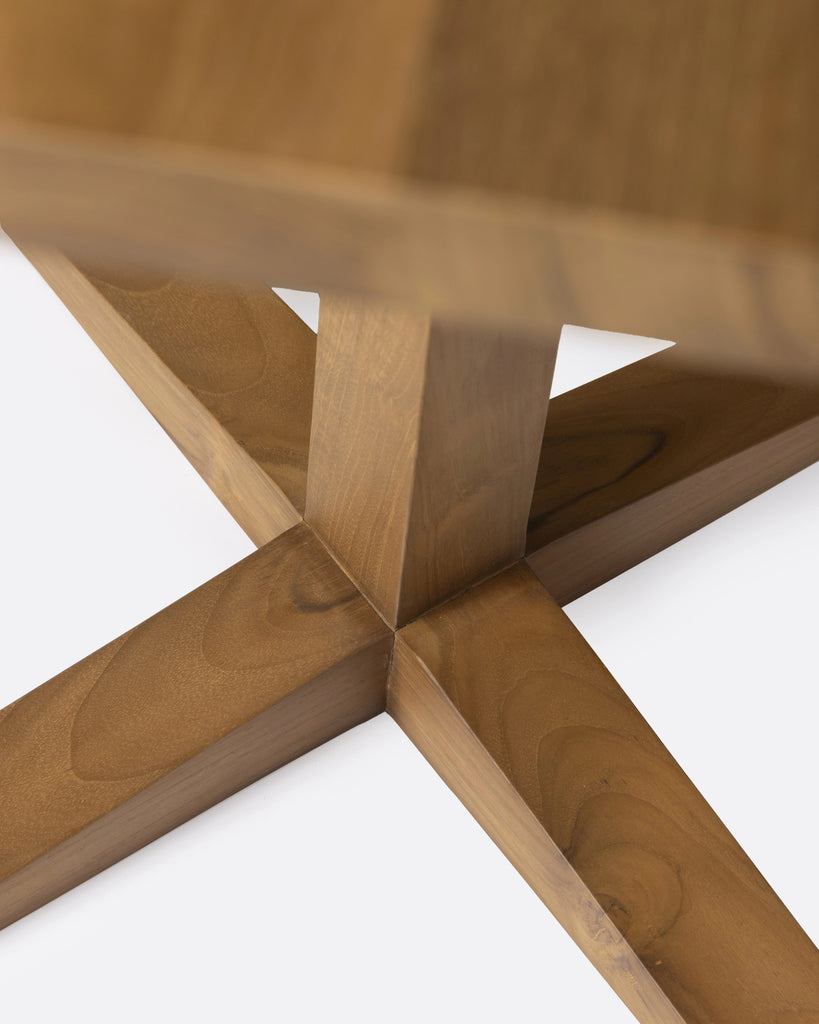 Outdoor dining table square