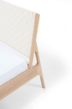 Cargar imagen en el visor de la galería, Fawn Bed 180 x 200 - Deep Frame - Upholstered