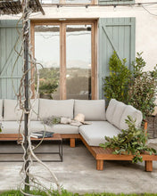 Laden Sie das Bild in den Galerie-Viewer, Outdoor teak 4-seater sofa right natural